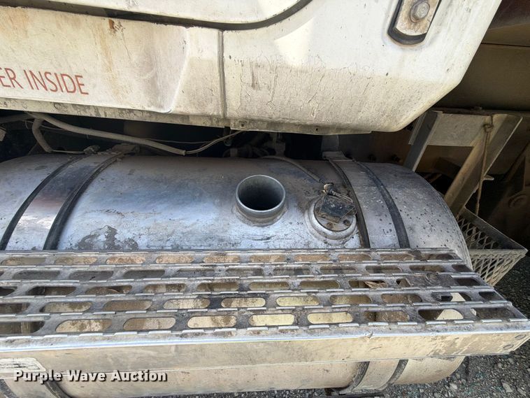 image for item YA4522 2006 Mack CV713 dump truck