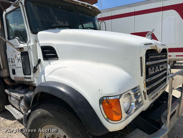 image for item YA4522 2006 Mack CV713 dump truck