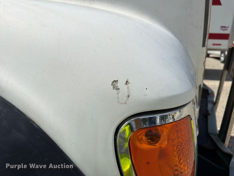 image for item YA4522 2006 Mack CV713 dump truck