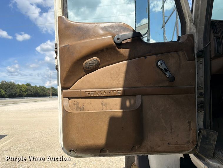 image for item YA4522 2006 Mack CV713 dump truck
