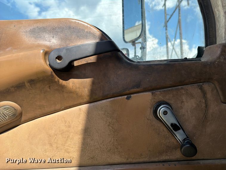 image for item YA4522 2006 Mack CV713 dump truck
