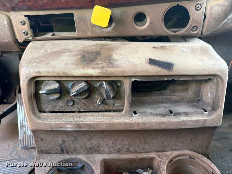 image for item YA4522 2006 Mack CV713 dump truck