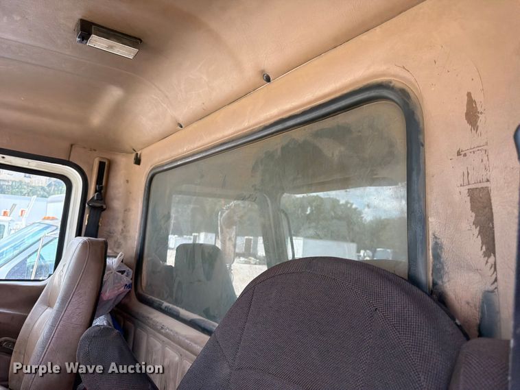 image for item YA4522 2006 Mack CV713 dump truck