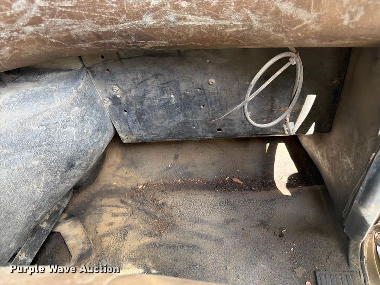 image for item YA4522 2006 Mack CV713 dump truck