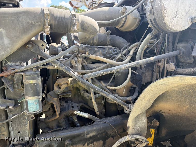 image for item YA4522 2006 Mack CV713 dump truck