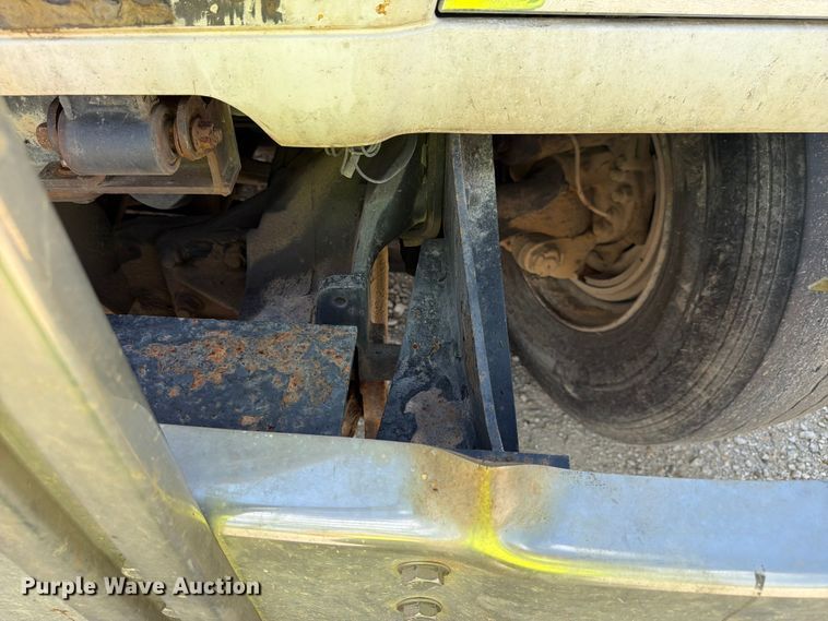image for item YA4522 2006 Mack CV713 dump truck