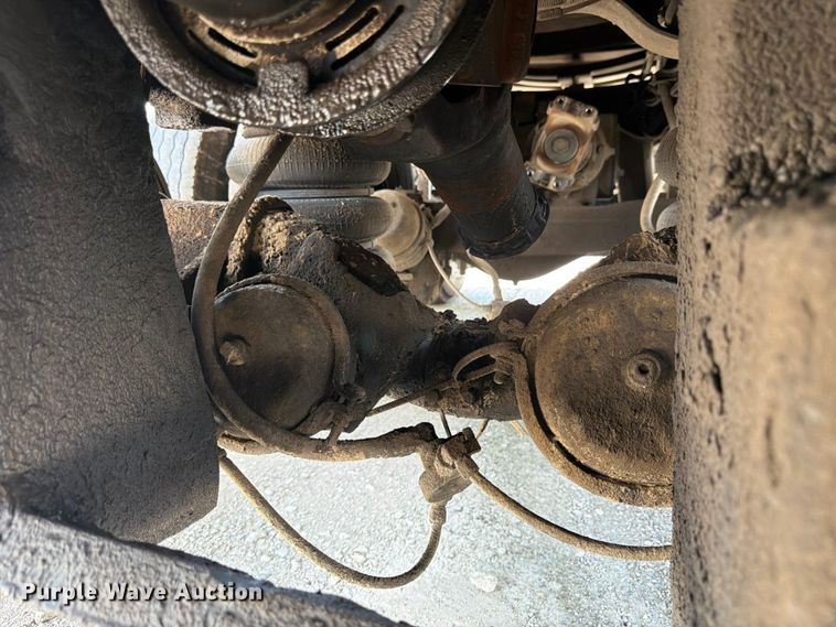 image for item YA4522 2006 Mack CV713 dump truck