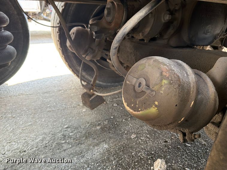 image for item YA4522 2006 Mack CV713 dump truck