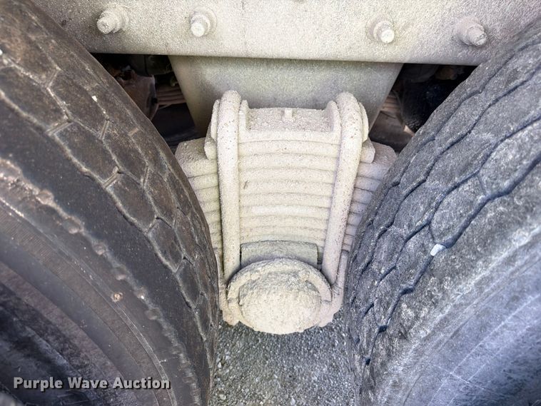 image for item YA4522 2006 Mack CV713 dump truck