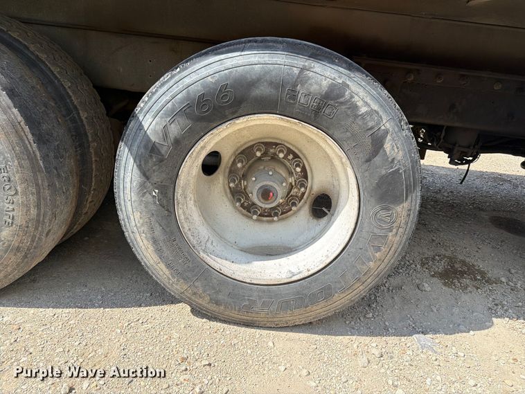 image for item YA4522 2006 Mack CV713 dump truck