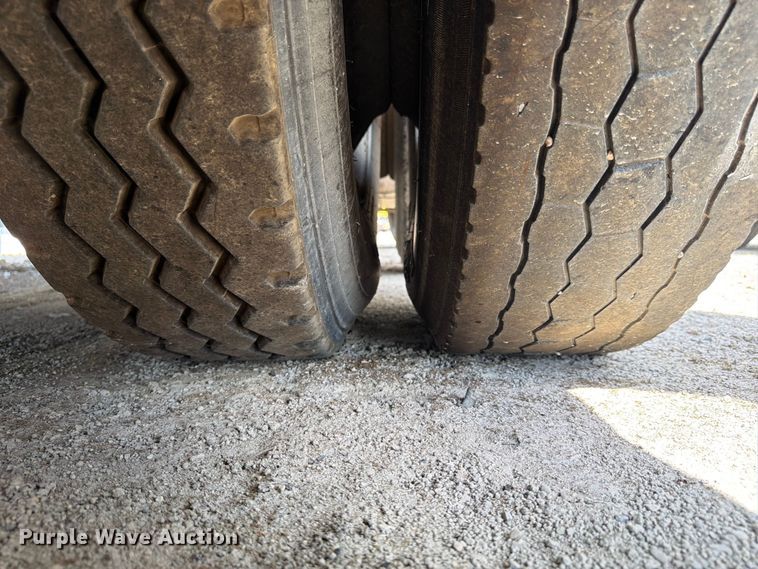 image for item YA4522 2006 Mack CV713 dump truck