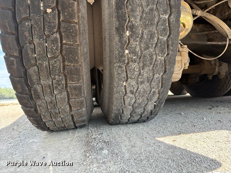 image for item YA4522 2006 Mack CV713 dump truck
