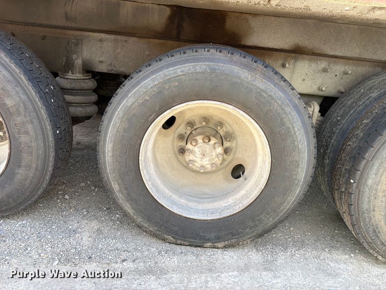 image for item YA4522 2006 Mack CV713 dump truck