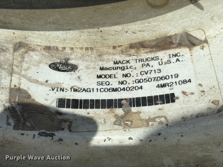 image for item YA4522 2006 Mack CV713 dump truck