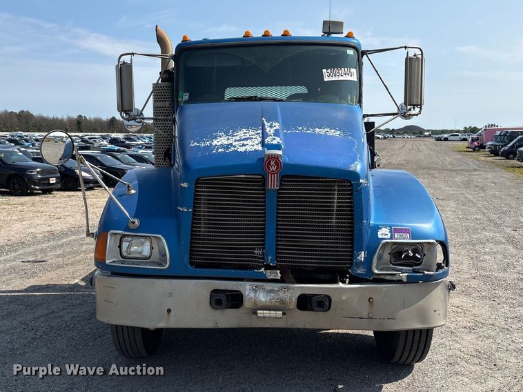 image for item YA4533 2004 Kenworth T300 flatbed truck