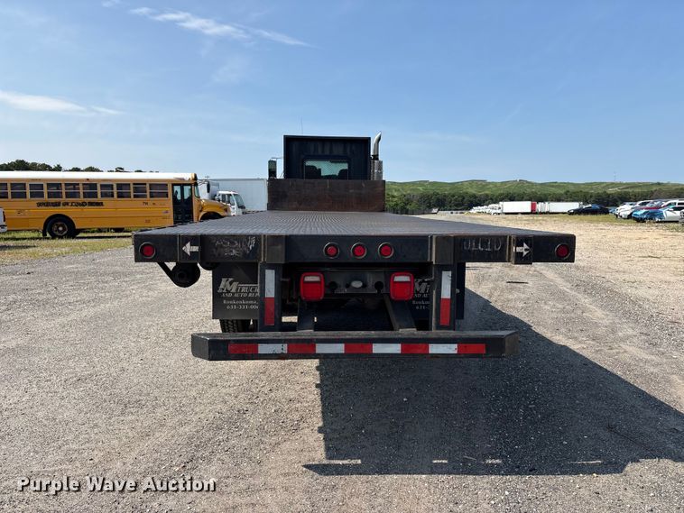 image for item YA4533 2004 Kenworth T300 flatbed truck
