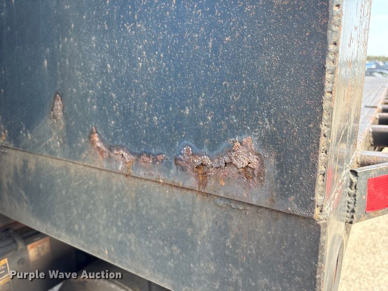 image for item YA4533 2004 Kenworth T300 flatbed truck