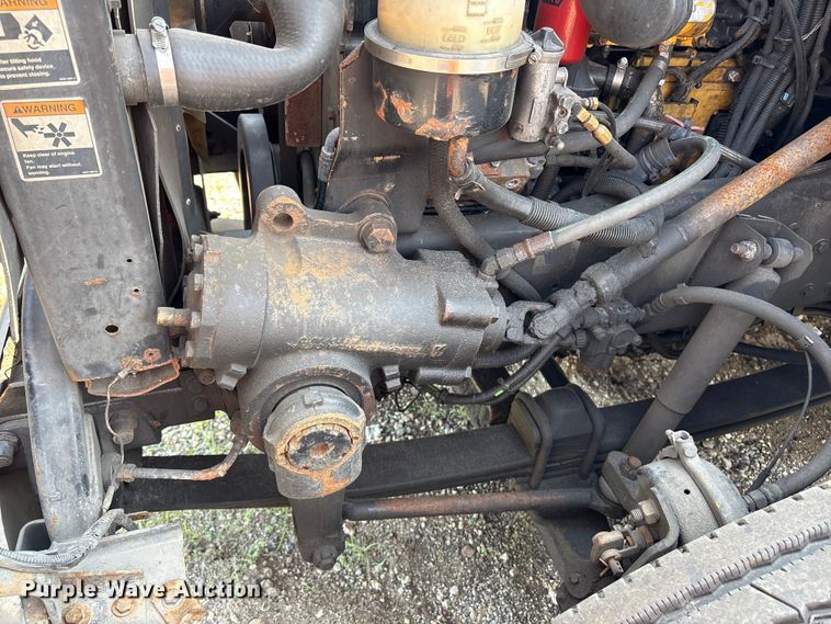 image for item YA4533 2004 Kenworth T300 flatbed truck