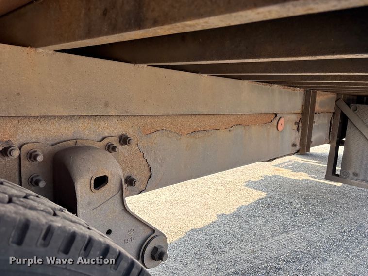 image for item YA4533 2004 Kenworth T300 flatbed truck