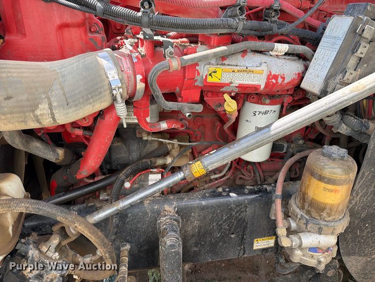 image for item YA4549 2017 Freightliner SD122 semi truck