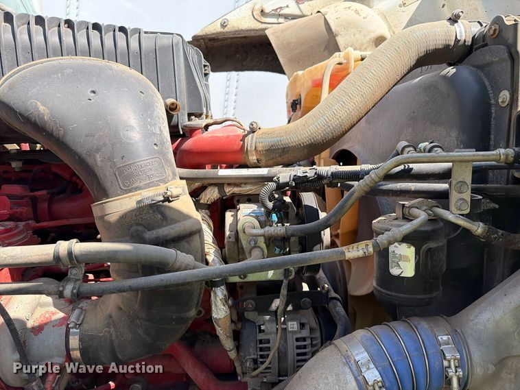 image for item YA4549 2017 Freightliner SD122 semi truck
