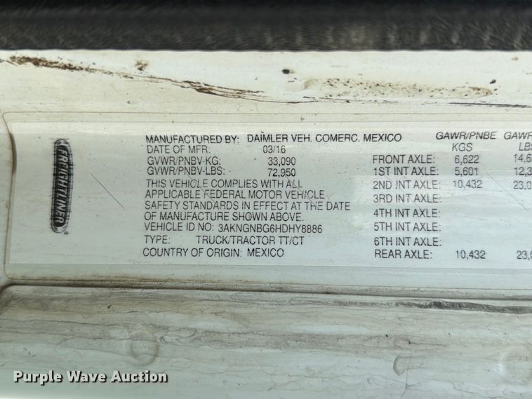 image for item YA4549 2017 Freightliner SD122 semi truck