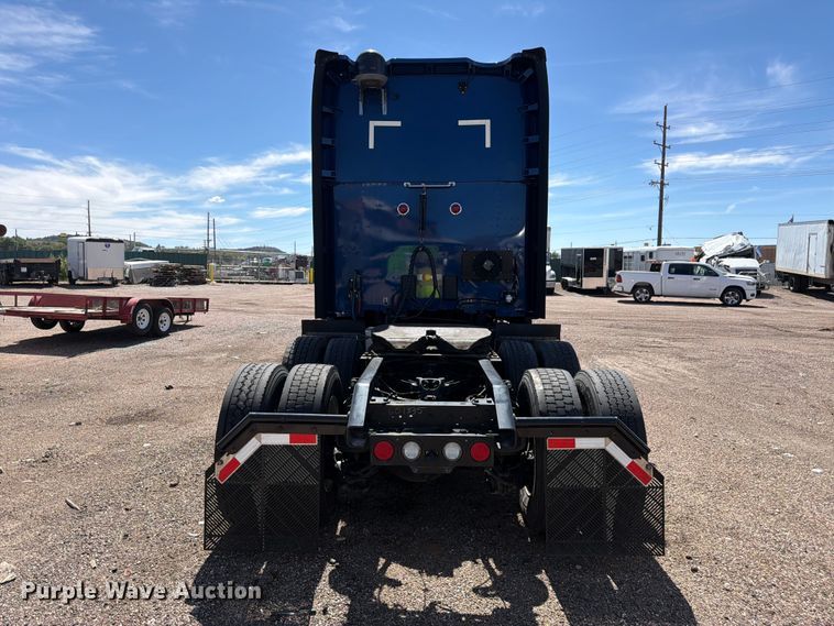 image for item YA4574 2023 Kenworth T680 semi truck