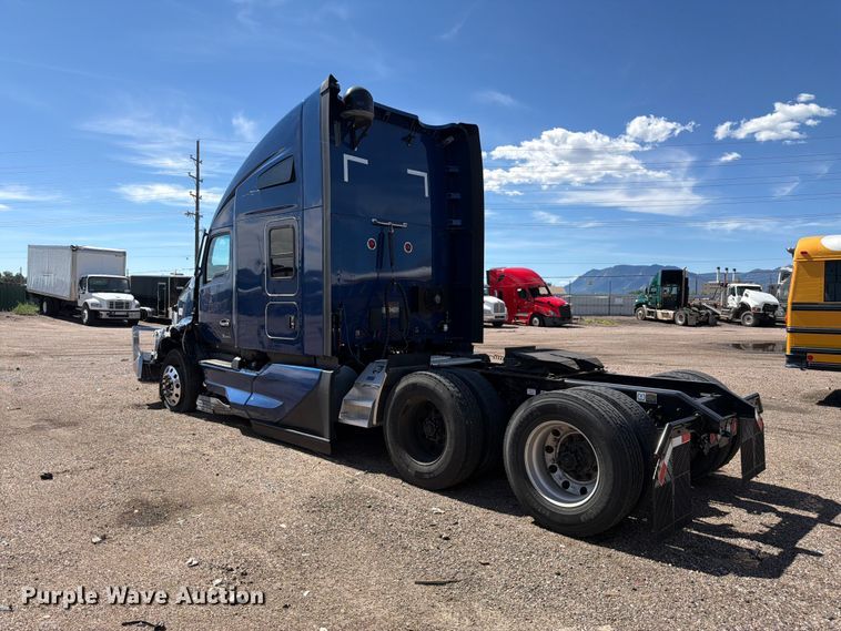 image for item YA4574 2023 Kenworth T680 semi truck