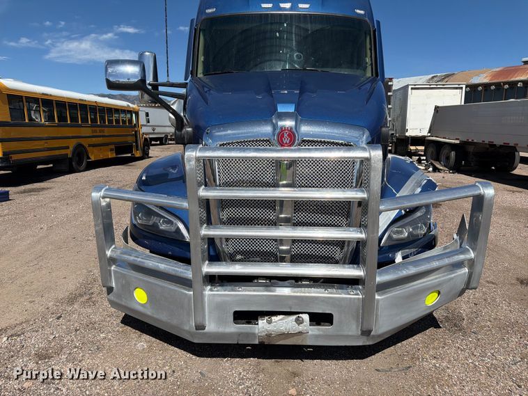 image for item YA4574 2023 Kenworth T680 semi truck