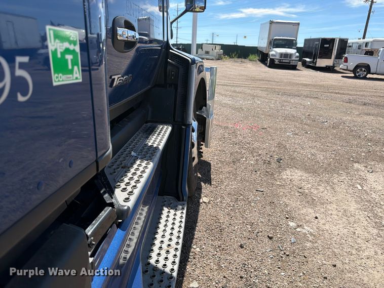image for item YA4574 2023 Kenworth T680 semi truck
