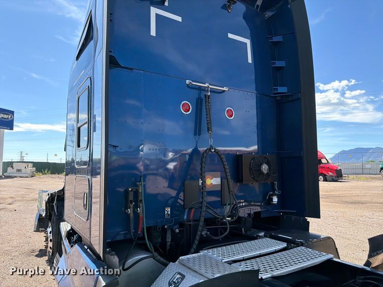 image for item YA4574 2023 Kenworth T680 semi truck