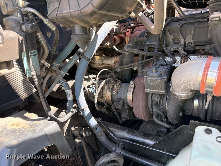 image for item YA4574 2023 Kenworth T680 semi truck