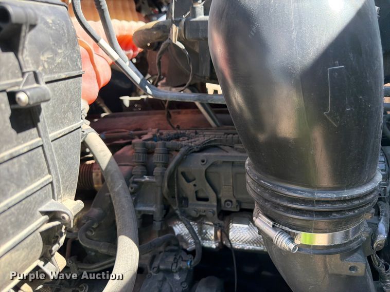 image for item YA4574 2023 Kenworth T680 semi truck