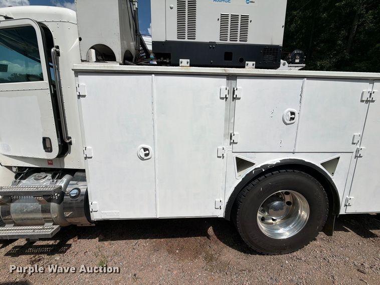 image for item YA4575 2022 Peterbilt 337 utility / service truck