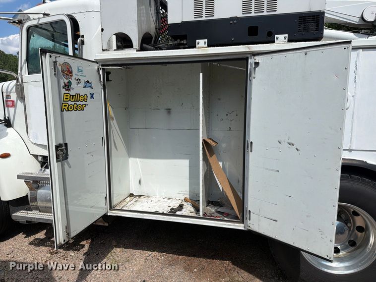 image for item YA4575 2022 Peterbilt 337 utility / service truck