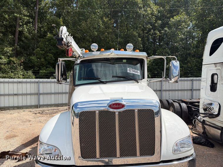 image for item YA4575 2022 Peterbilt 337 utility / service truck