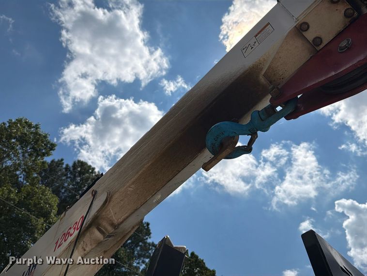 image for item YA4575 2022 Peterbilt 337 utility / service truck
