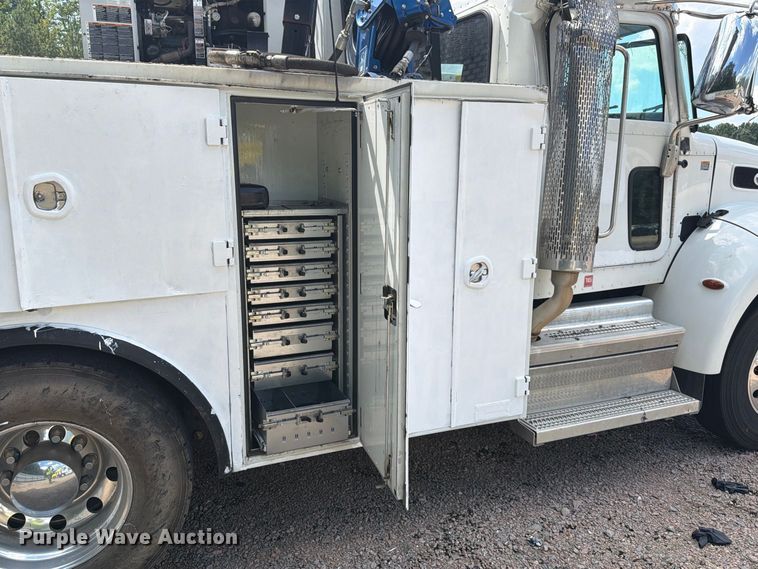 image for item YA4575 2022 Peterbilt 337 utility / service truck
