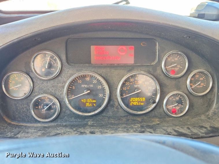 image for item YA4575 2022 Peterbilt 337 utility / service truck