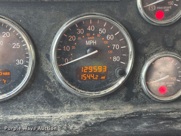 image for item YA4575 2022 Peterbilt 337 utility / service truck