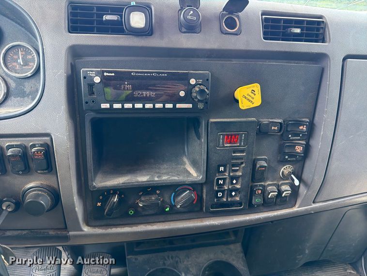 image for item YA4575 2022 Peterbilt 337 utility / service truck