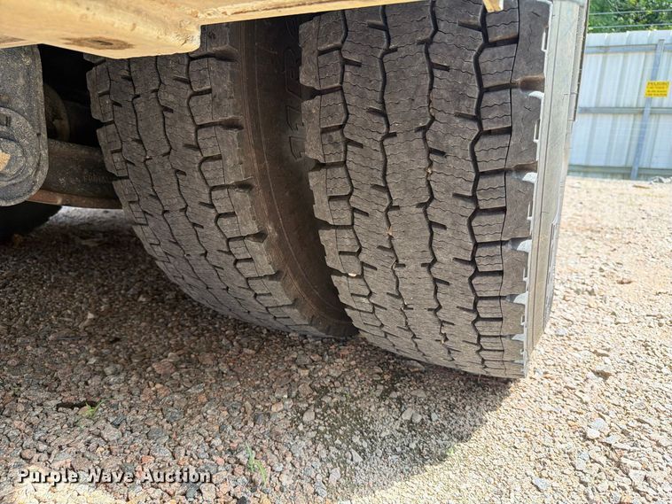 image for item YA4575 2022 Peterbilt 337 utility / service truck