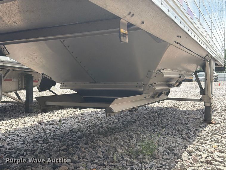 image for item YA4729 2023 Timpte Super Hopper grain trailer