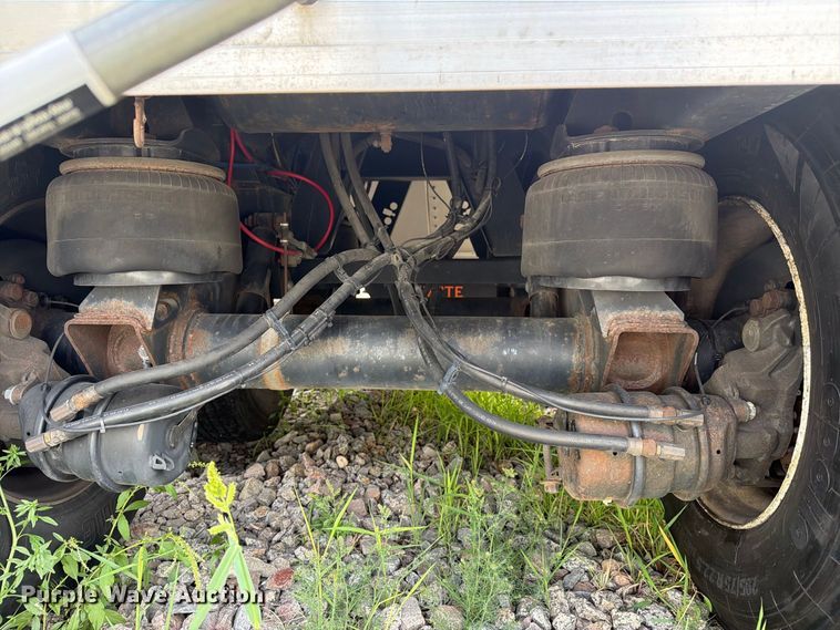 image for item YA4729 2023 Timpte Super Hopper grain trailer