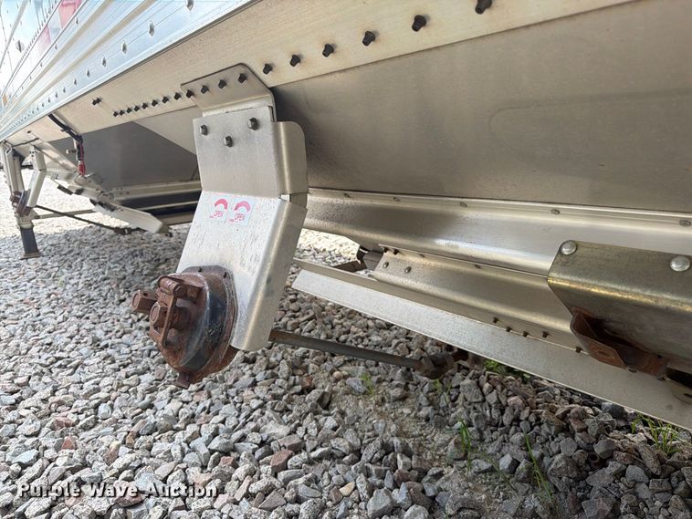 image for item YA4729 2023 Timpte Super Hopper grain trailer