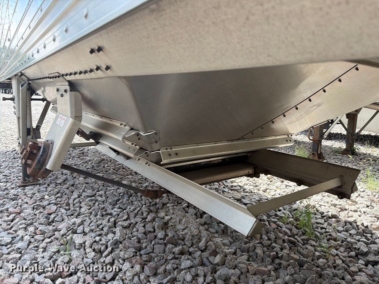 image for item YA4729 2023 Timpte Super Hopper grain trailer