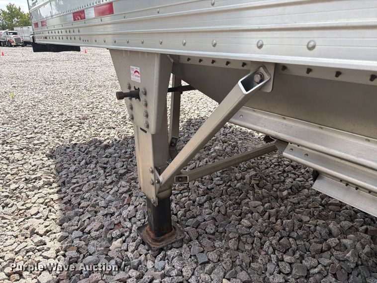 image for item YA4729 2023 Timpte Super Hopper grain trailer