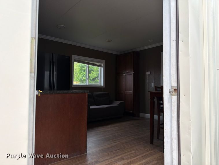 image for item DT2917 Skid mounted living quarters