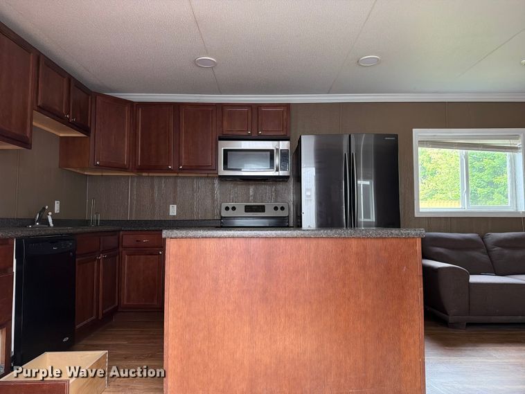 image for item DT2917 Skid mounted living quarters
