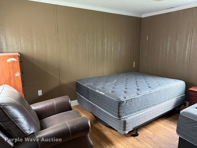 image for item DT2917 Skid mounted living quarters
